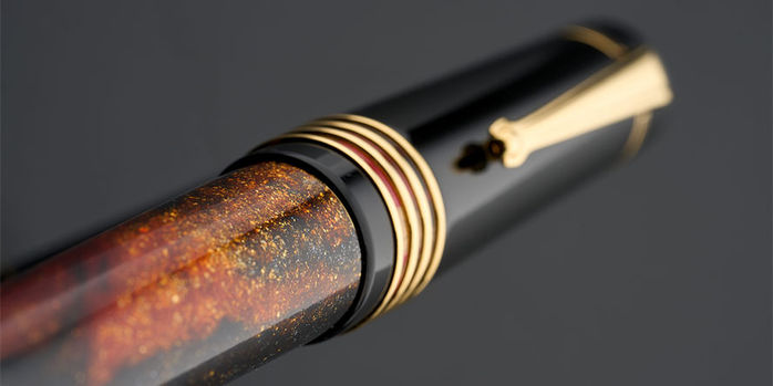 delta_dv_glow_up_14ktgold_nib_ capped_fountain_pens
